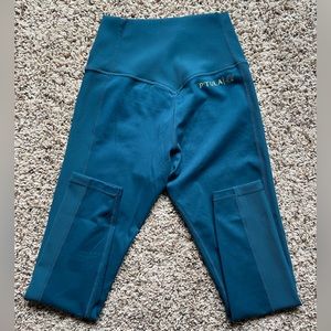 PTula new with tags leggings size medium